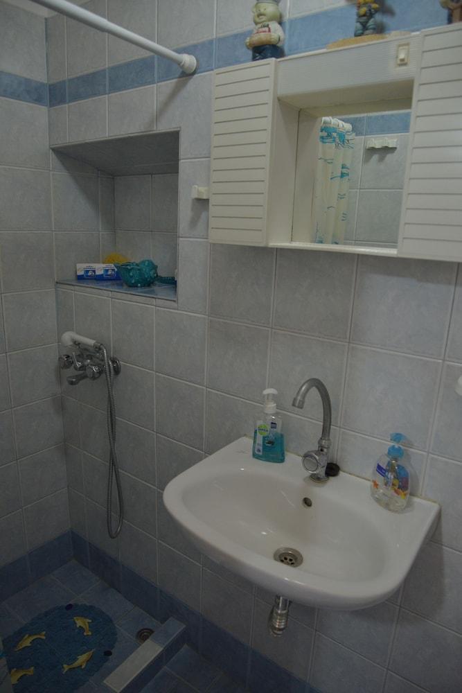 Erginas Boat House Apartment Plaka  Ngoại thất bức ảnh