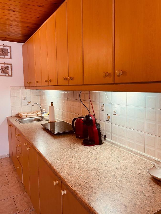 Erginas Boat House Apartment Plaka  Ngoại thất bức ảnh