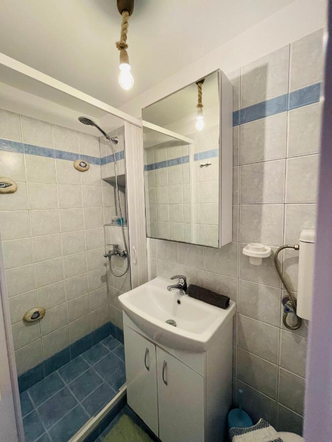 Erginas Boat House Apartment Plaka  Ngoại thất bức ảnh