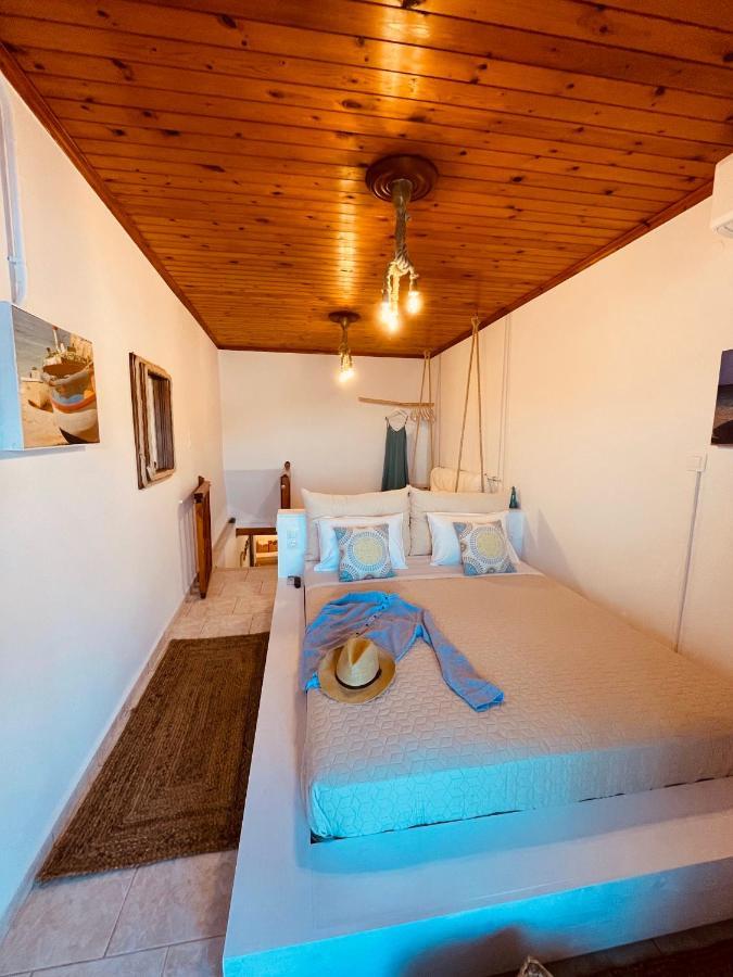 Erginas Boat House Apartment Plaka  Ngoại thất bức ảnh