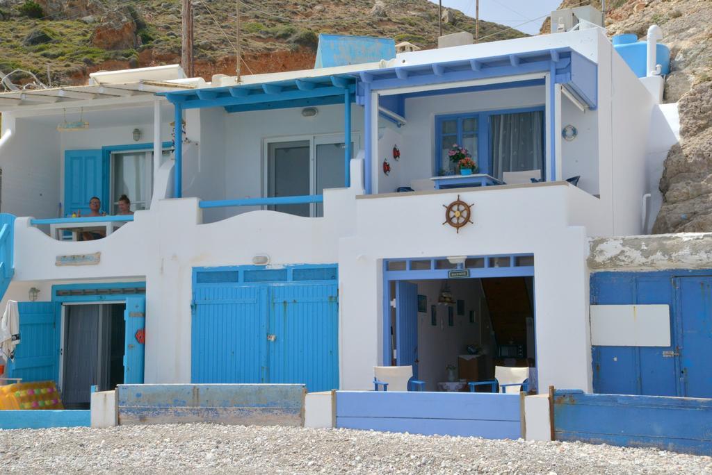 Erginas Boat House Apartment Plaka  Ngoại thất bức ảnh